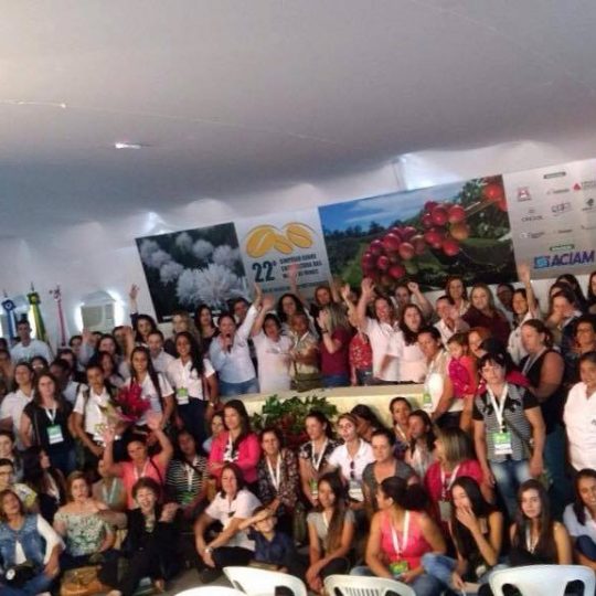 https://www.ascacafesespeciais.com.br/wp-content/uploads/2018/04/30221245_347776592398988_7214274520054497280_n-540x540.jpg